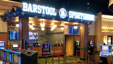 Image of the front of the Hollywood Casino Perryville's Barstool Sportsbook betting counter.